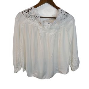 Do+Be White Lace Neck Crop Top Small